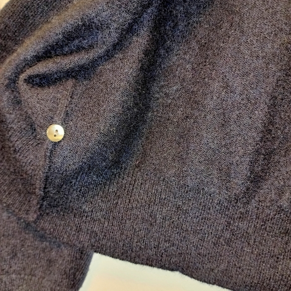 Lord & Taylor 100% Cashmere Cardigan Sweater in Black, Size XS - Picture 12 of 12